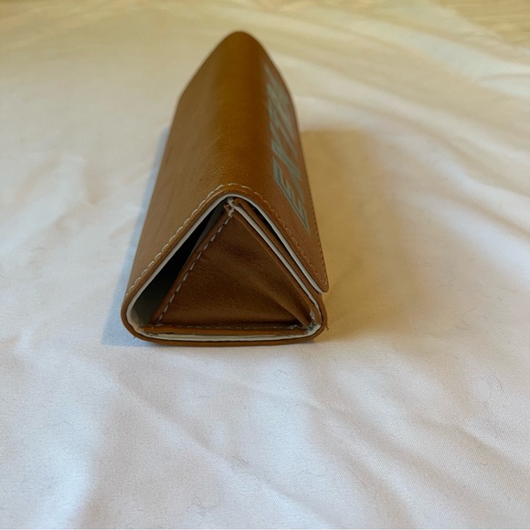 EXTRA Fossil Sunglasses Case - Picture 3 of 8